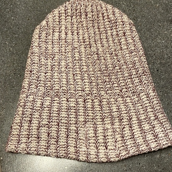 Love your melon Burgundy speckled cuffed beanie - Picture 3 of 6